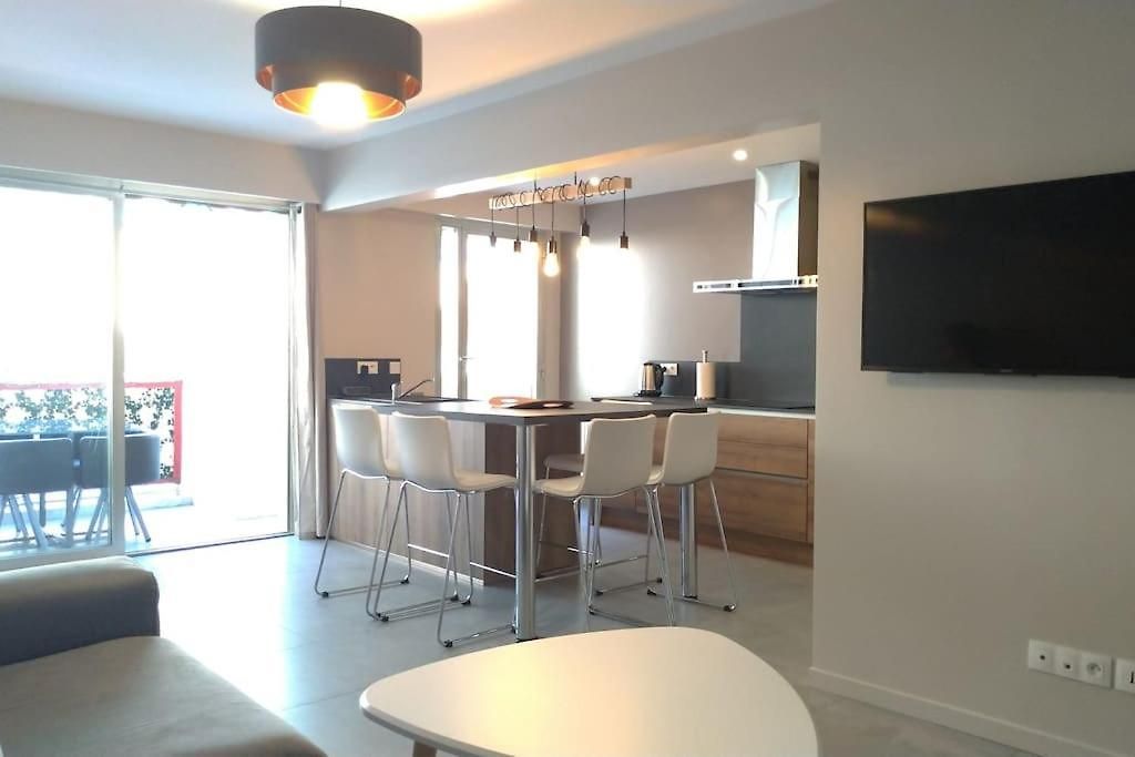 Apartment Superbe 2 Pieces 56m2 Renove Centre Negresco *