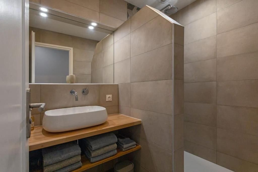 Apartment Superbe 2 Pieces 56m2 Renove Centre Negresco Nice