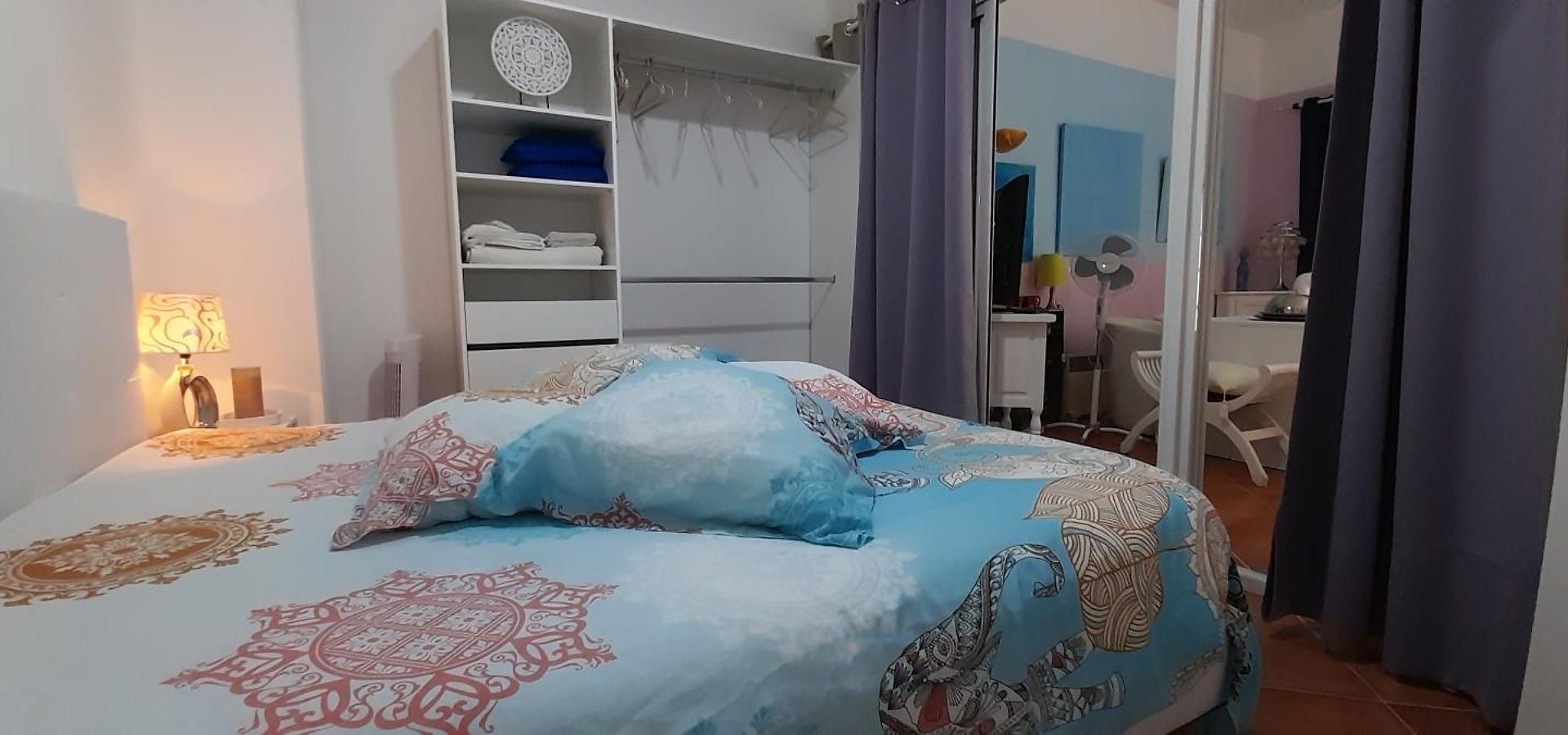 Exclusive Dans 2 Pieces 40 M2 Atypique Original Dans Grande Structure Type D'hote 80 M2 200 M Promenade Des Sejour