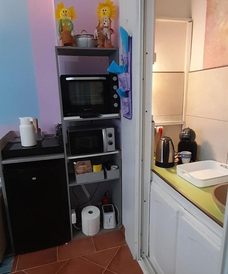 Couette-café Exclusive Dans 2 Pieces 40 M2 Atypique Original Dans Grande Structure Type D'hote 80 M2 200 M Promenade Des Sejour Nice
