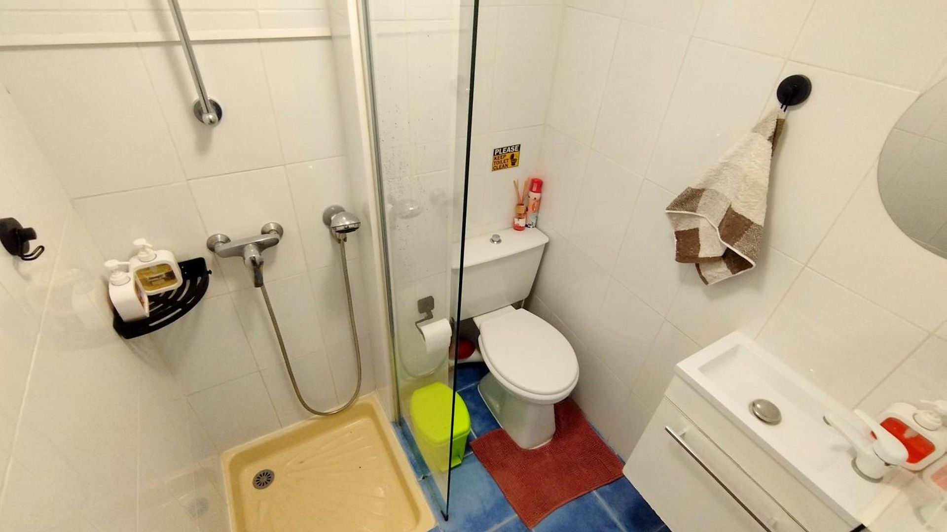 Séjour chez l'habitant Private In Shared In The Center Of *