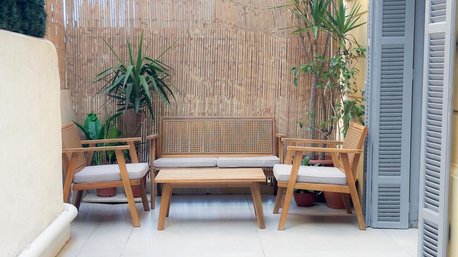- Bright & Modern - Private Terrace - Aircon - Near Train & Appartement Nice