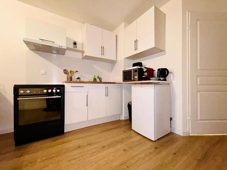 Seabnb - & Serenity - 5min Walk To Train&tram Appartement Nice