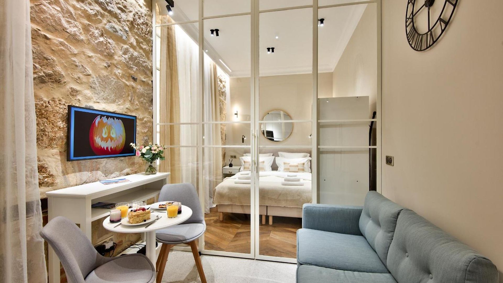 Aparthotel 9 Alberti Centre 4*