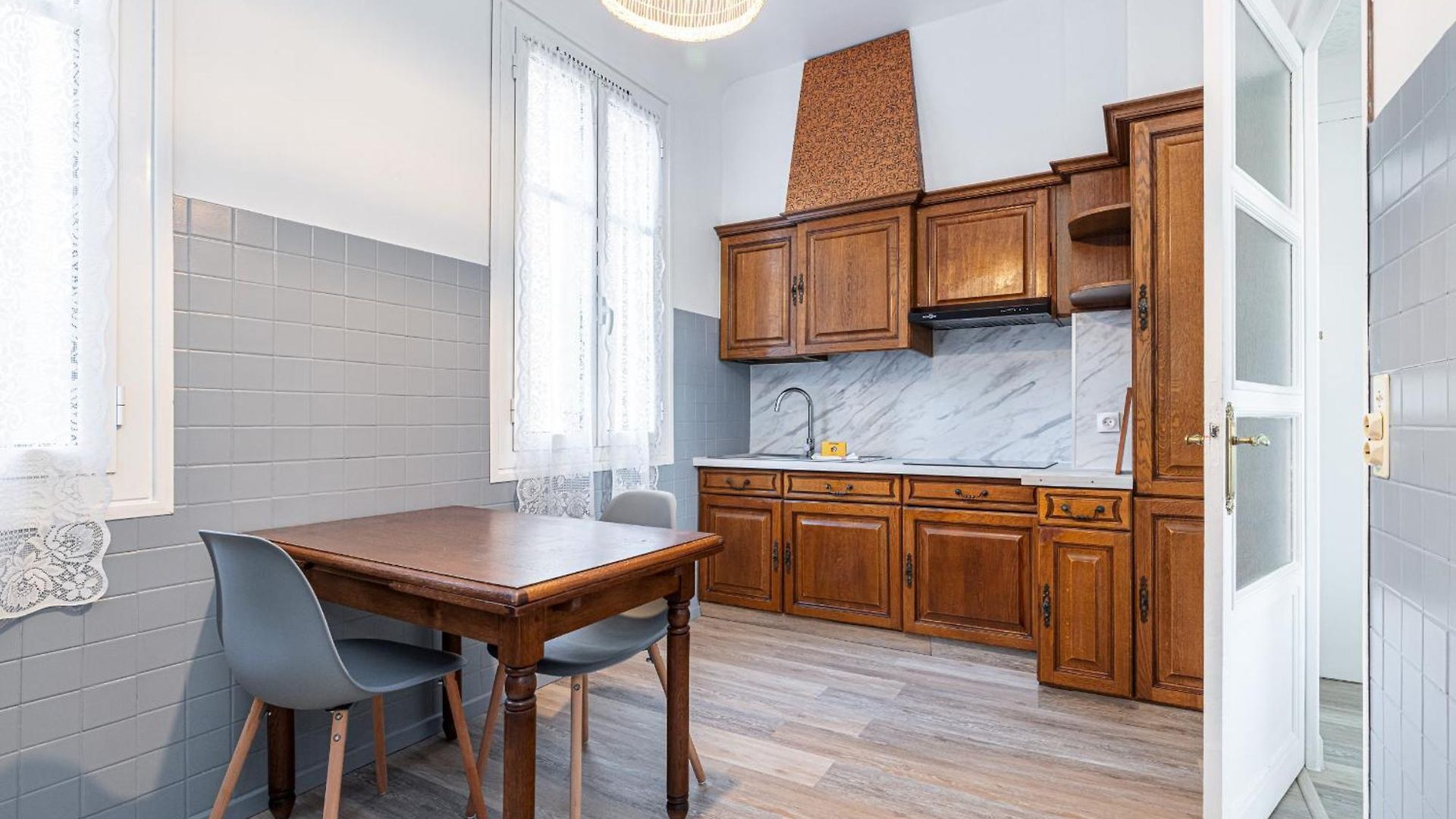 Appartement Large 2 Bdr&garage Nice
