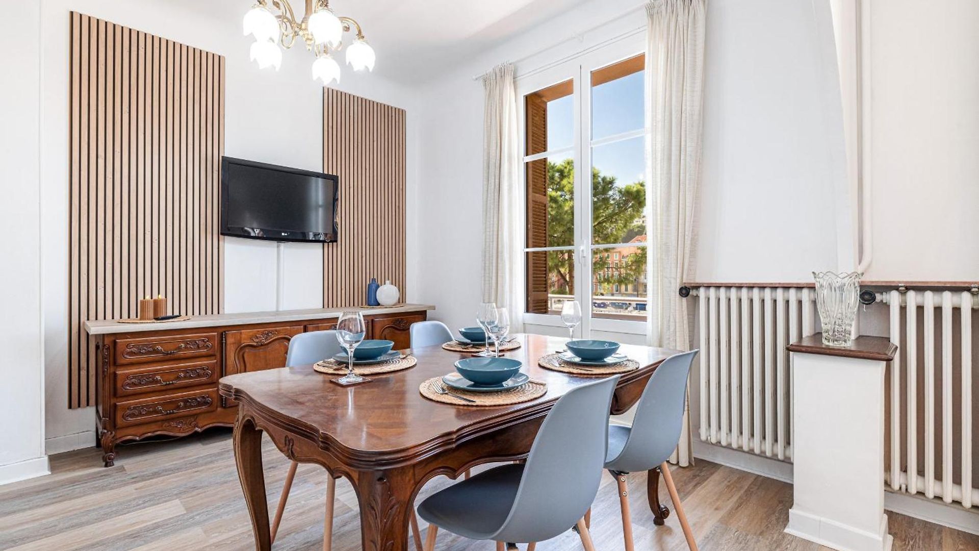 Large 2 Bdr&garage Appartement