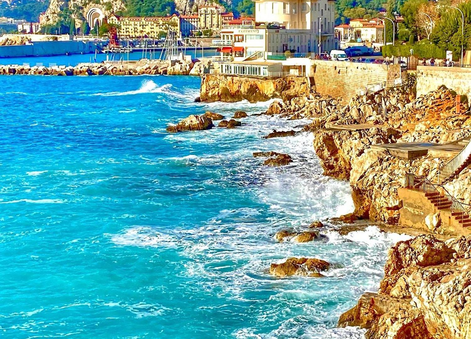 Promenade Des *