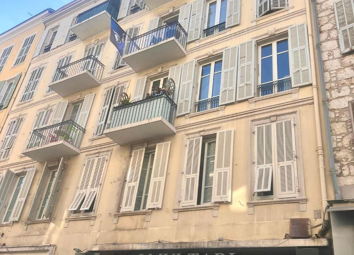 Stunning In The Gold Square Of Nice! Nice