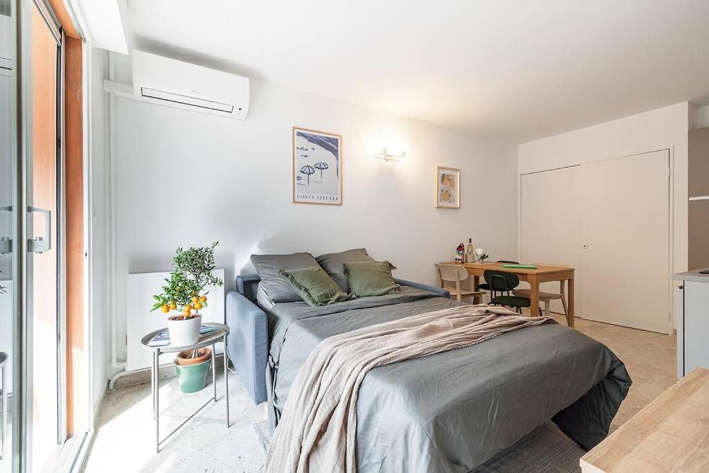2p Rénové Avec Terrasse Au Port De Appartement