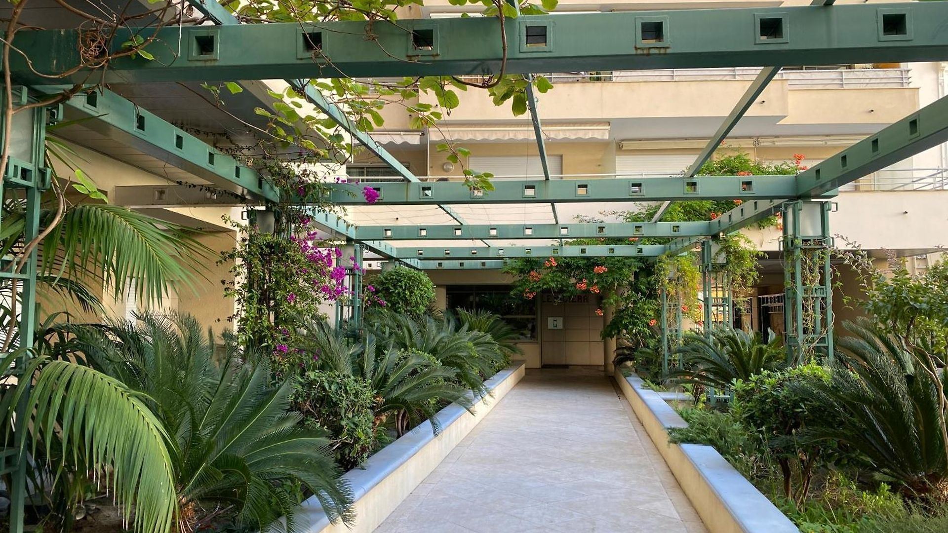 Le Grand Palais De La Méditerranée - Luxury 2br In Hyatt Residence, Direct Access, Promenade Des - Choice In Nice