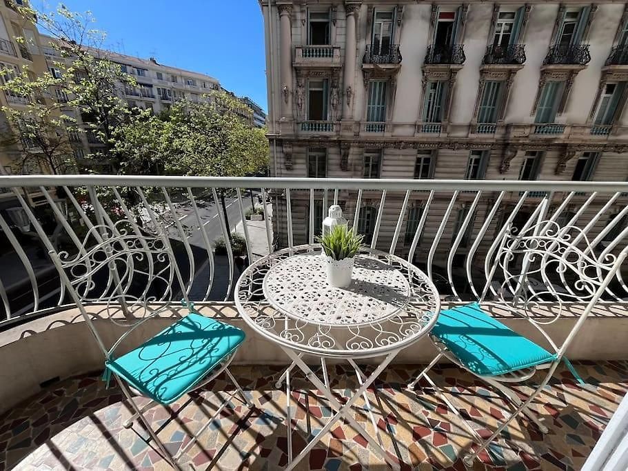 Sunny Gambetta With 3 Air Conditionings * Nice
