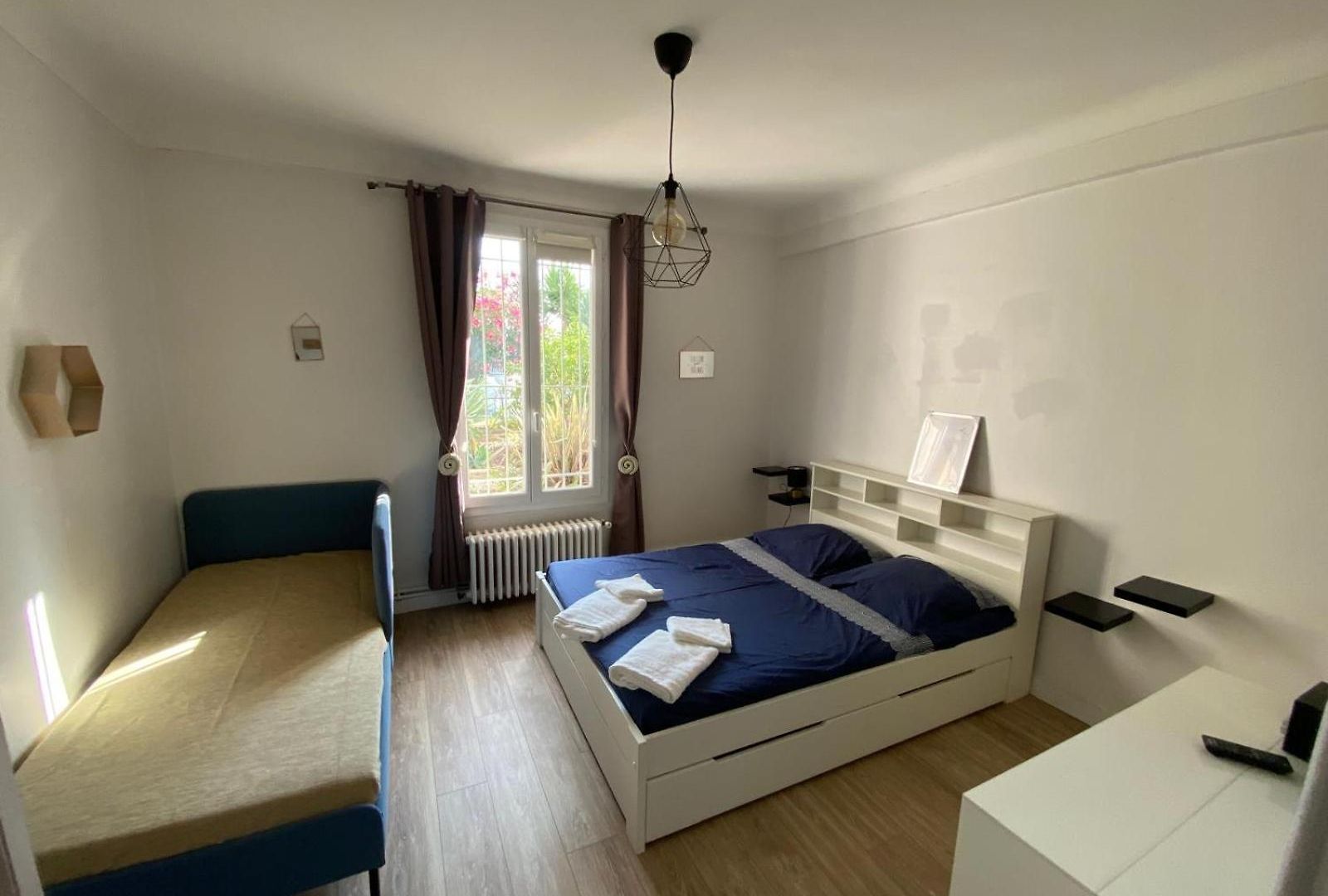 La Campagne En Piscine, Jardins Et 2 Confort Apartment