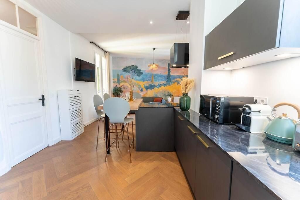 Superbe Deux Chambres, Centre Proche Port