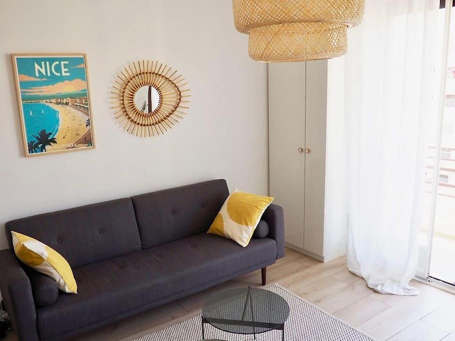 Appartement Proche De Libération Avec Balcon Ensoleillé