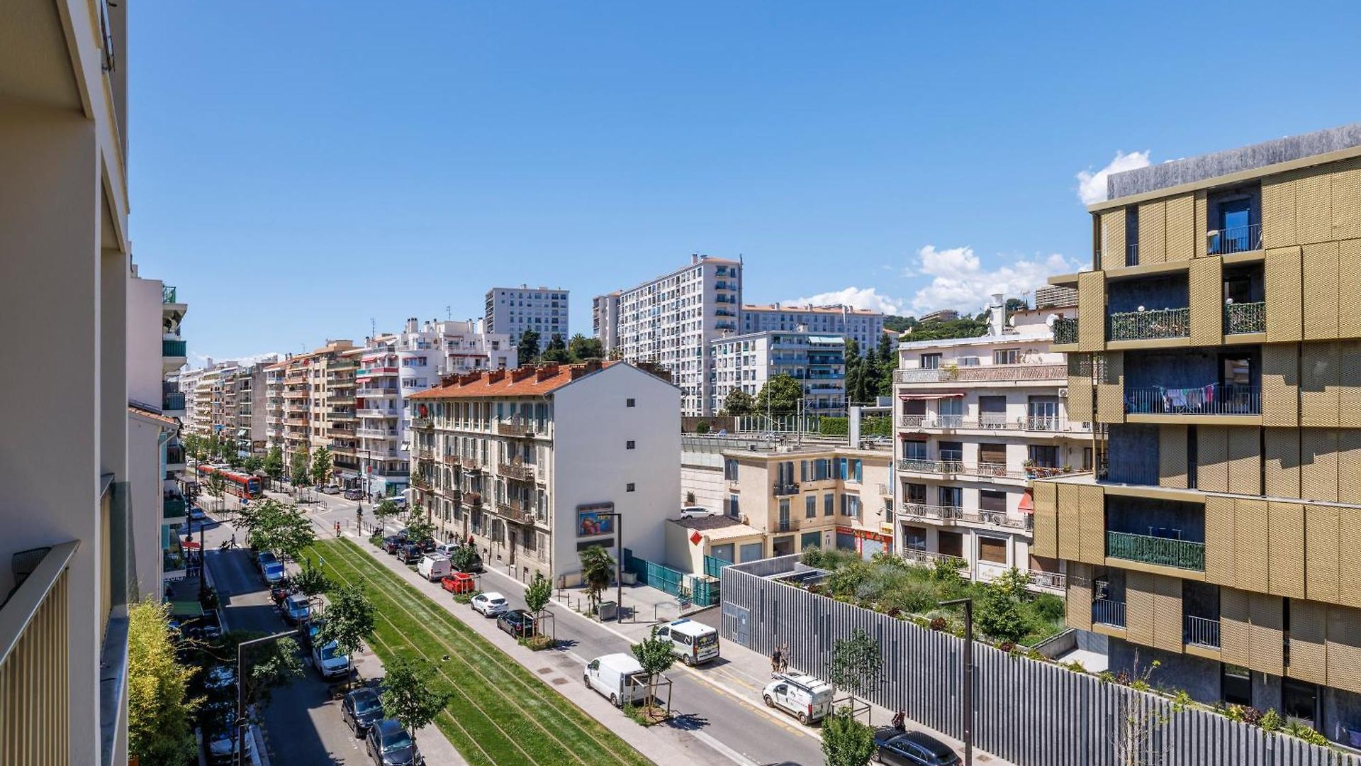 élégant Avec Terrasse Proche Tramway Appartement