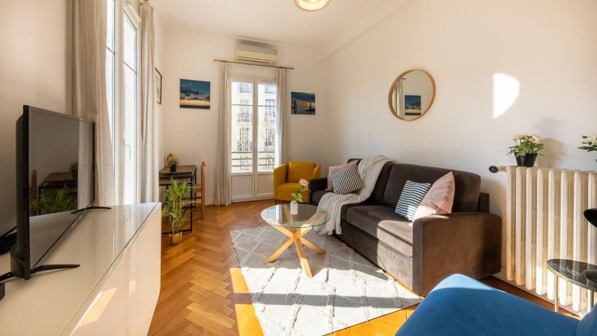 * Le Provençal * Cosy Flat 3 Min Walk From The Sea Appartement Nice