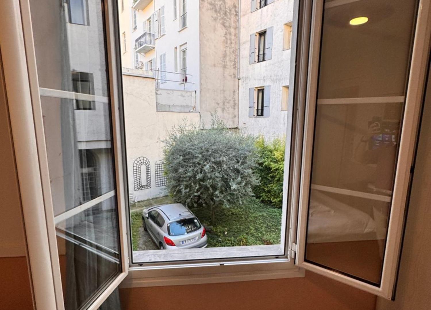 Apartment Peaceful Flat W Wifi Very Close To Pl Massena Refurbished *