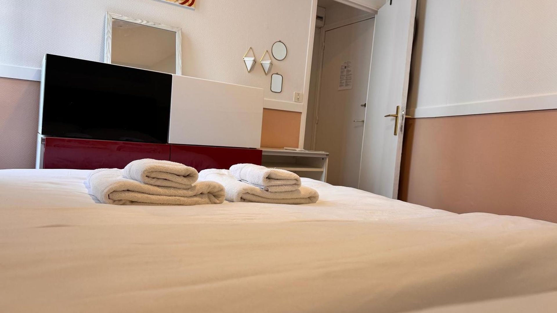 Peaceful Flat W Wifi Very Close To Pl Massena Refurbished Nice