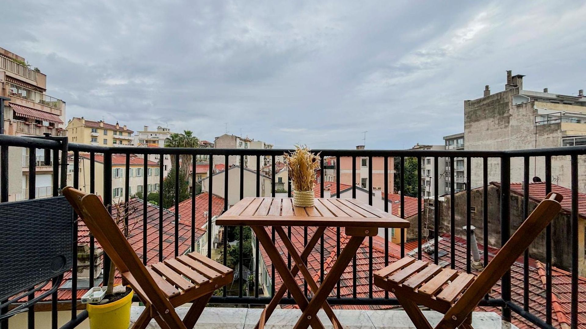 Apartment Potiers - Parking, Wifi, 2pers