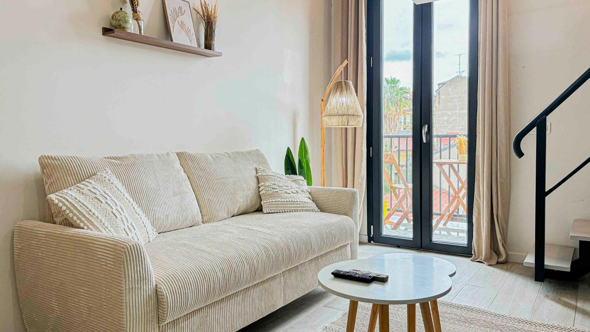 Potiers - Parking, Wifi, 2pers Nice