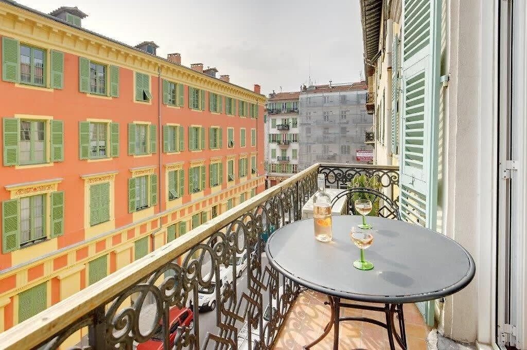 Rue Fodere Location Port Area Appartement Nice