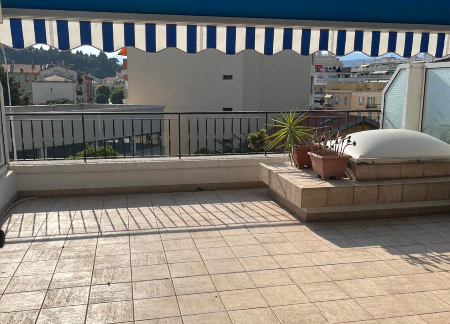 Port De Appartement Nice