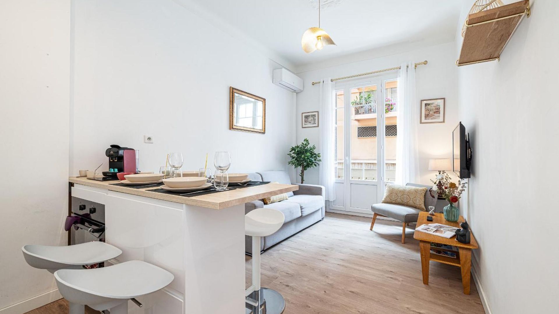 10 Amiral 101 - Joli 3p Climatise - Centre-ville Appartement