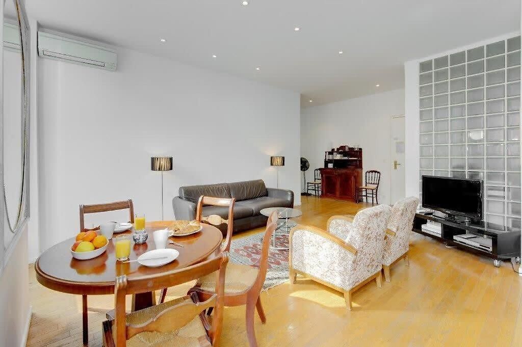 Appartement Rue Fodere Location Port Area