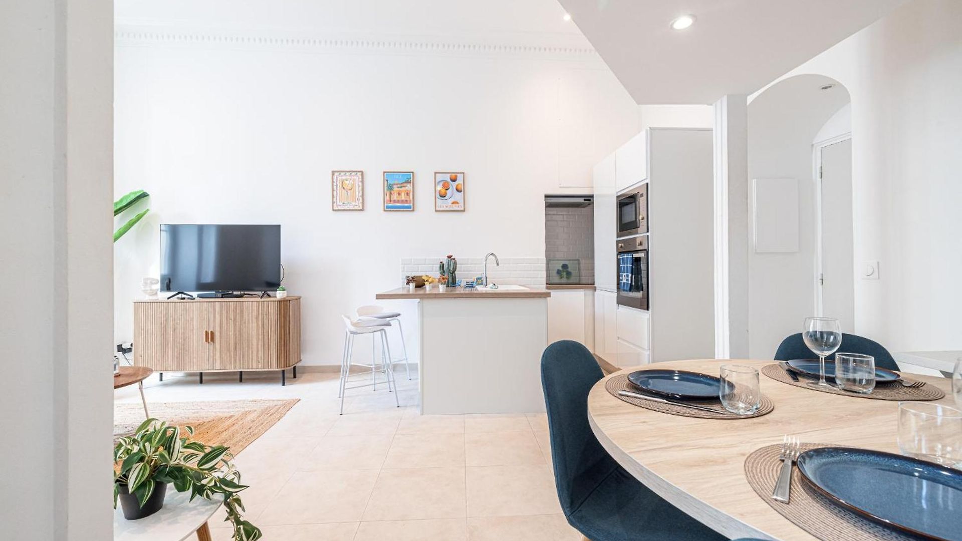 1 Longchamp - Joli - Carre D Or - Climatise Apartment