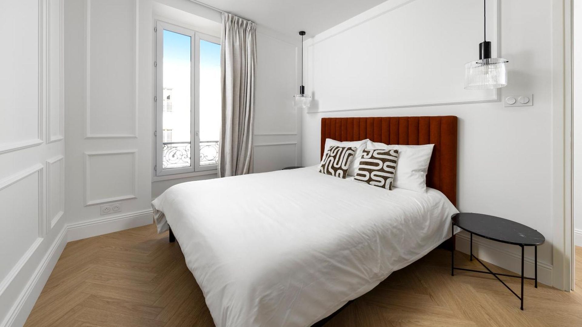 Designer Floor Peaceful Elevator Fiber Wifi, Balcony Nice