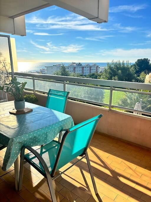 Appartement Lumineux Vue Mer, Piscine Et Tennis Nice