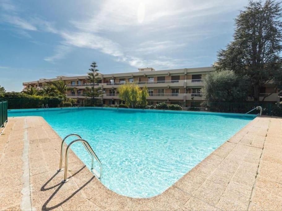 Appartement Lumineux Vue Mer, Piscine Et Tennis