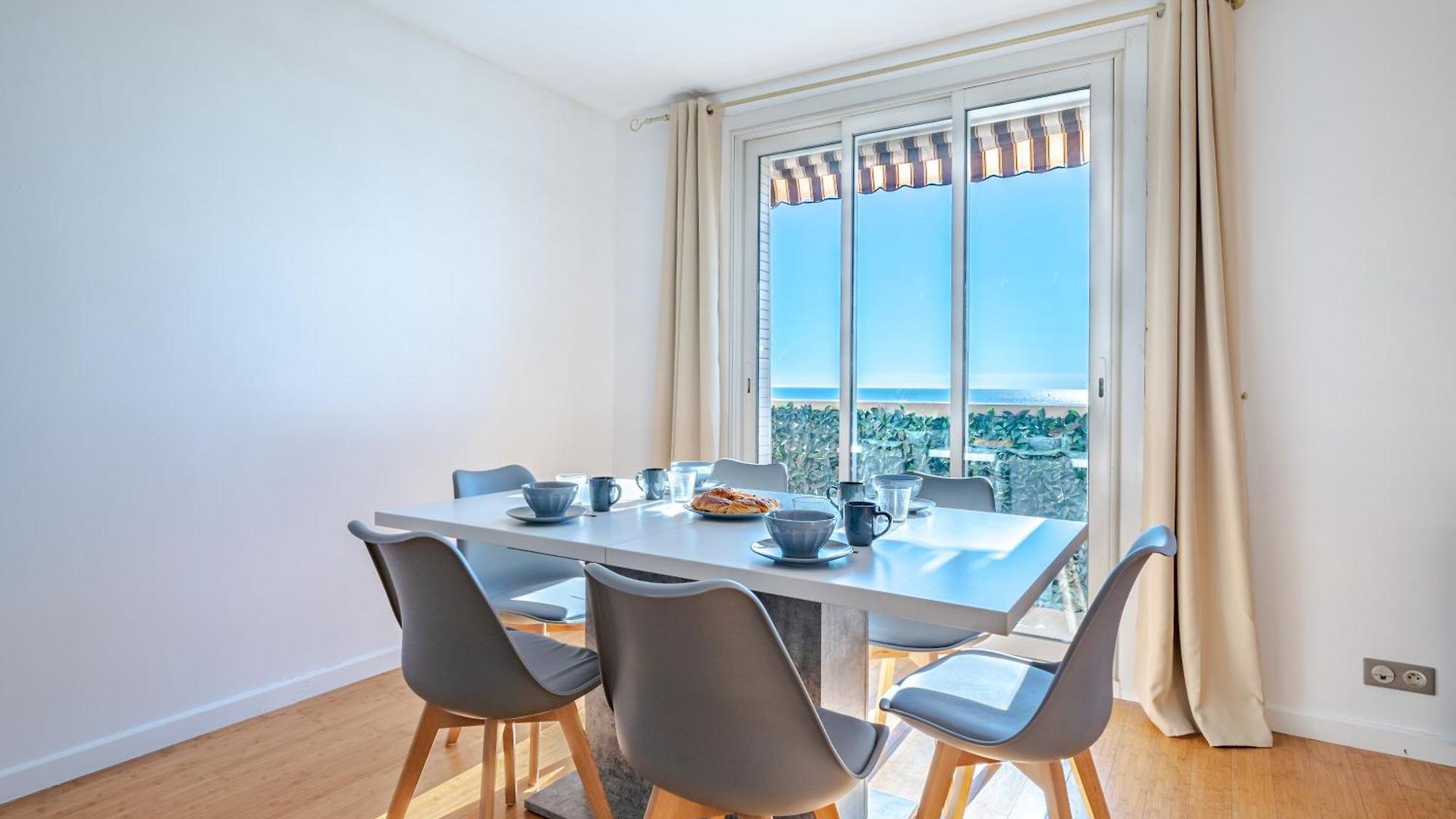 Apartment Superbe 3p Vue Avec Parking Nice