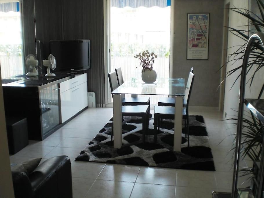 Appartement Port 4 Pax, 2 Clim Balnéo Parking Nice
