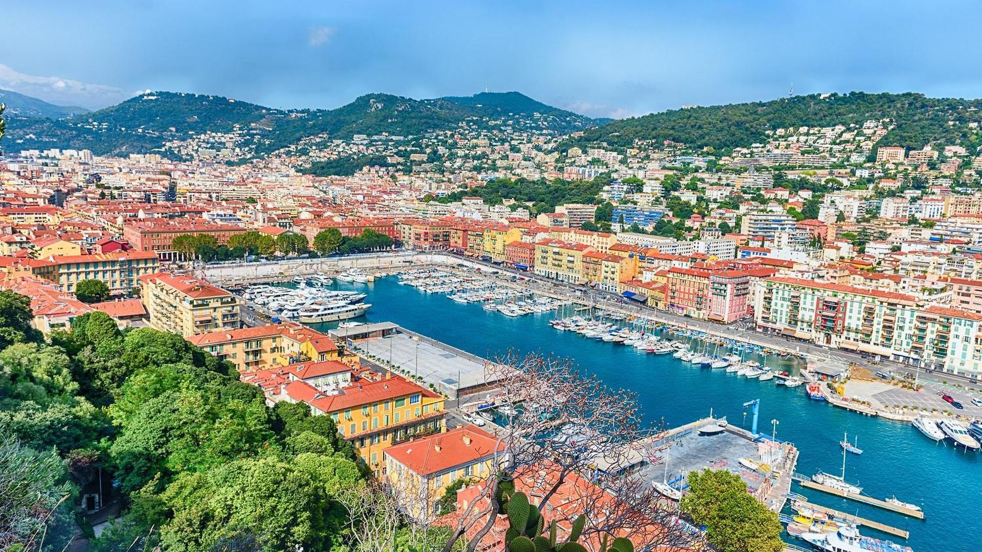 Le 323 Prom - Beachfront - Parking - Near Tram &supermarket - Ac - Washing Machine Apartment