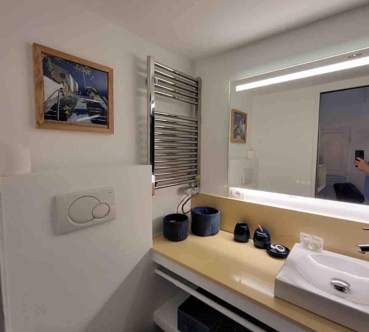 06a4 - Situation Exceptionnelle Au Port De Appartement