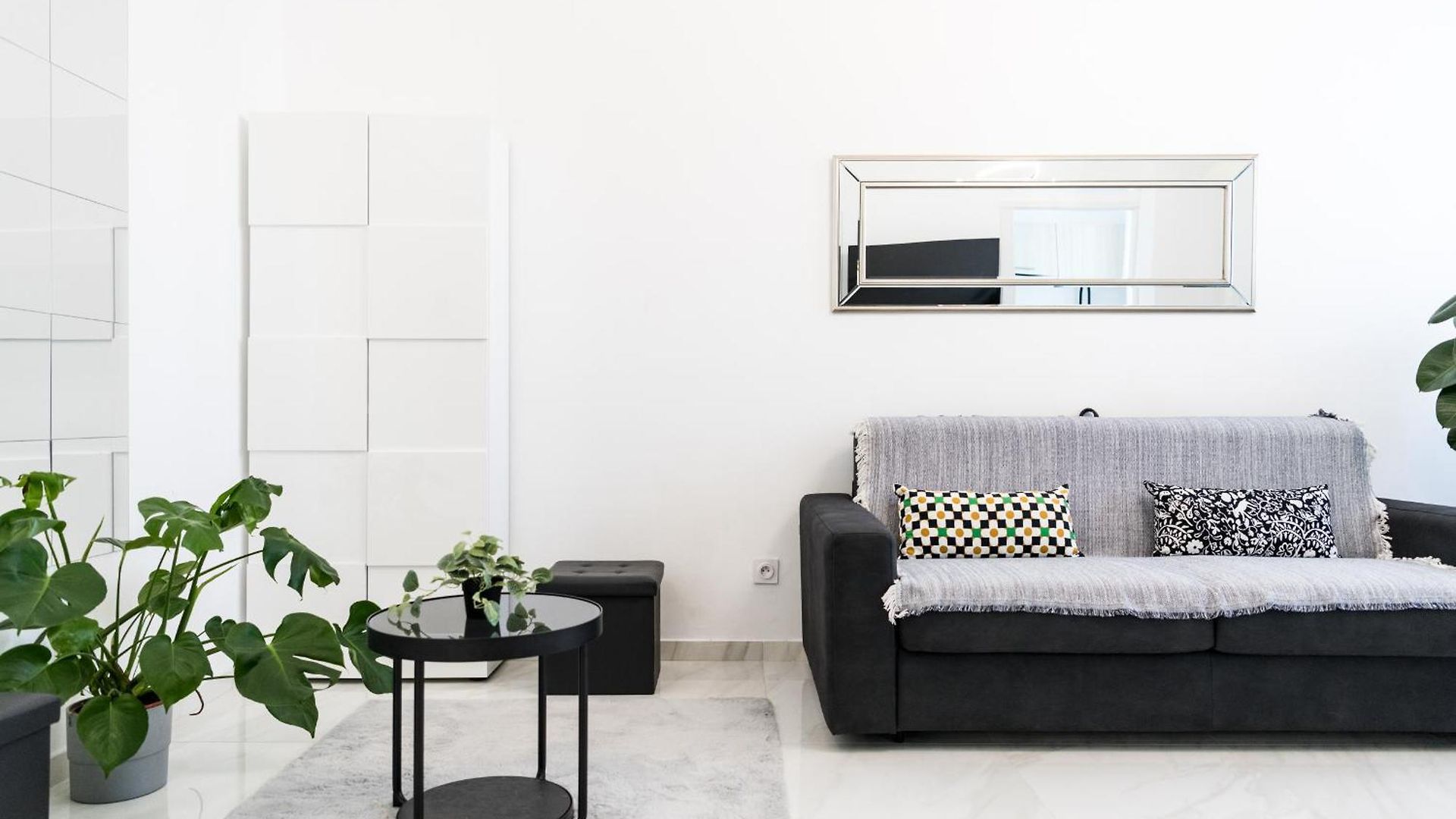 Stylish Modern Near Train Station