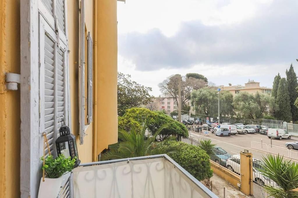 Appartement 2 à 15 Mn De La Nice