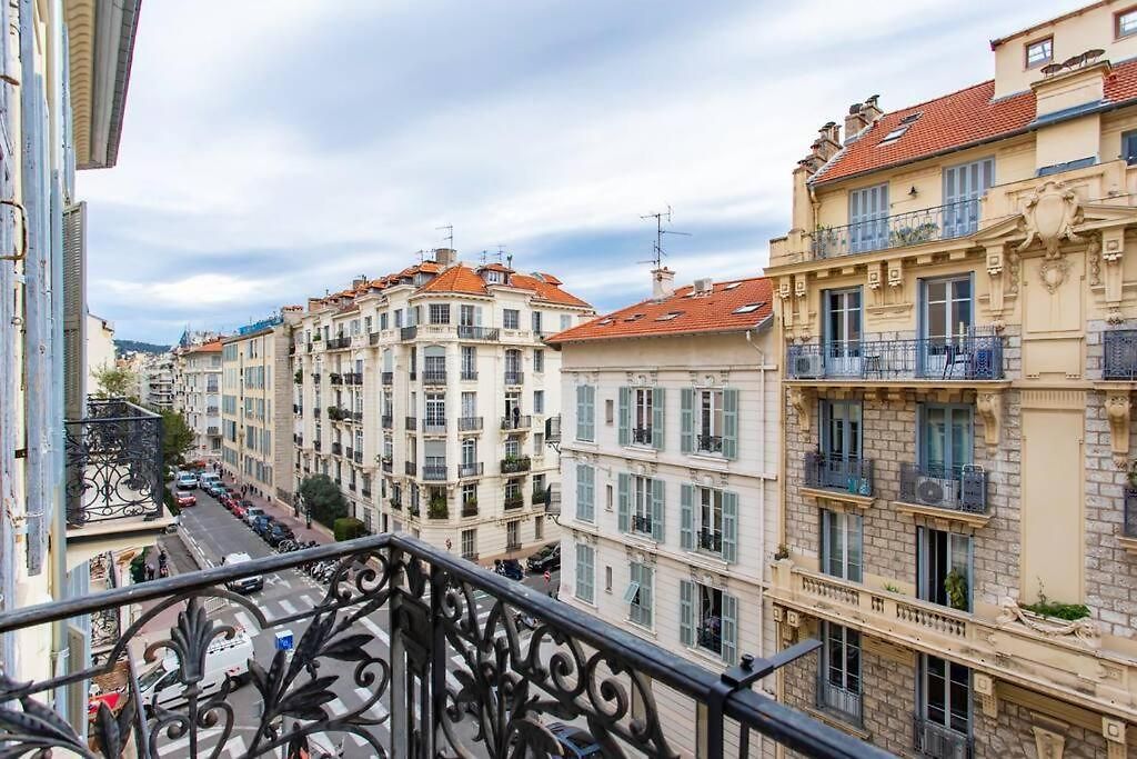 #61 Staywizus - 1 Bdr Rossini Balcony Ac Appartement