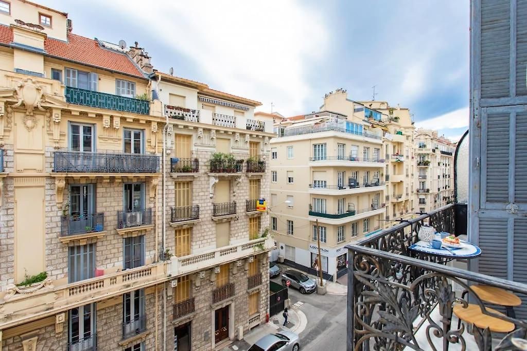 #61 Staywizus - 1 Bdr Rossini Balcony Ac Appartement