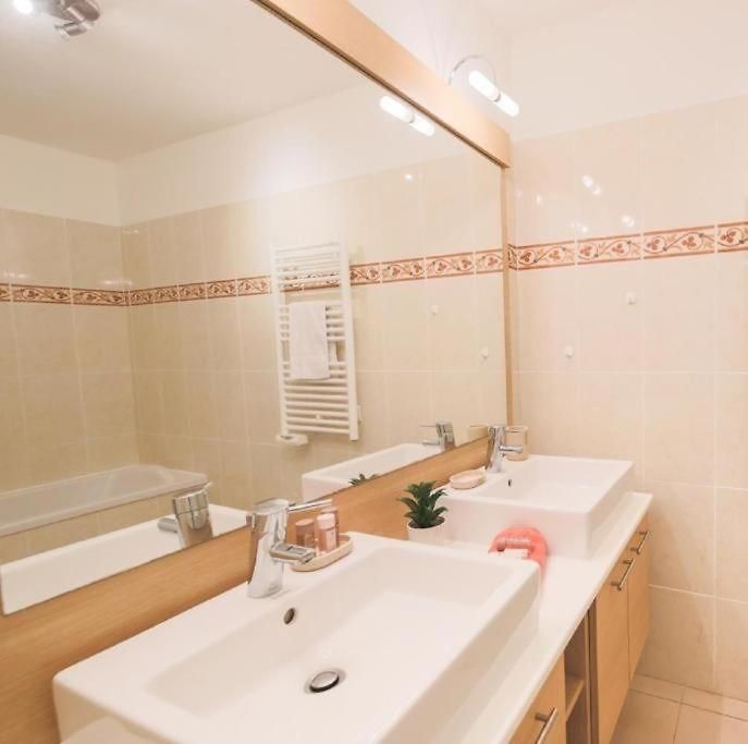 Appartement Jardins Massena Ap4088 Nice, By Riviera Homes