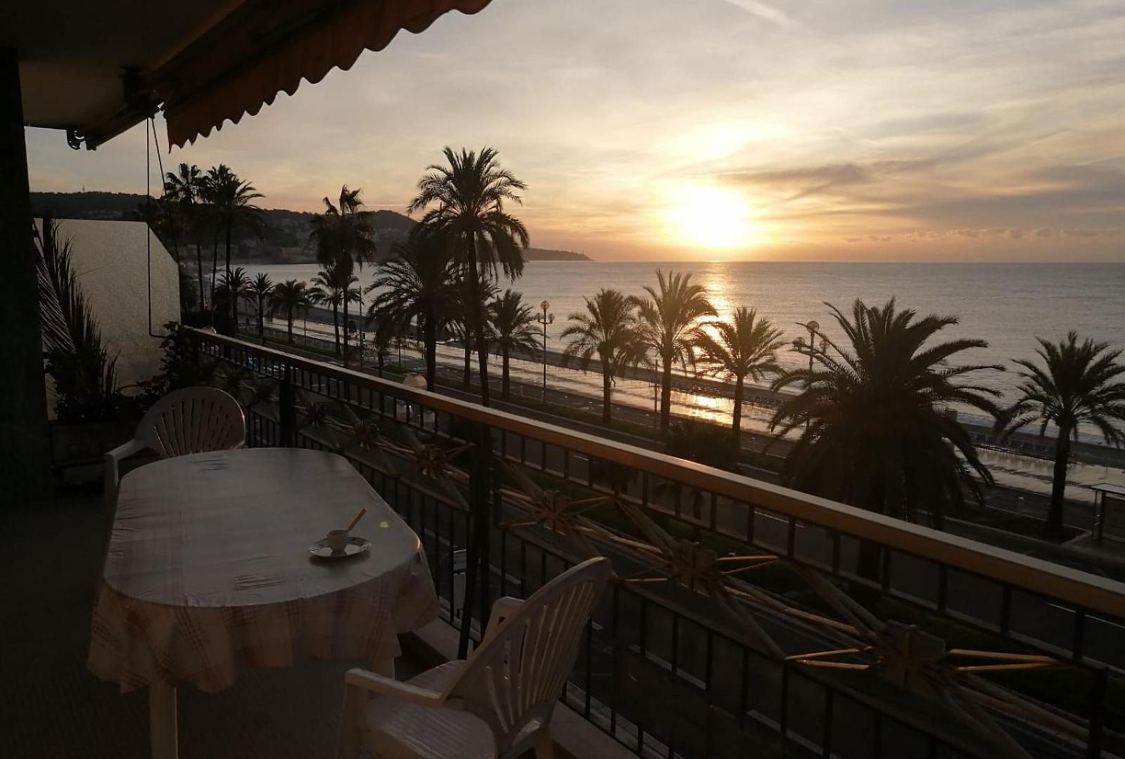 Promenade - Sea Front Palatin Appartement *