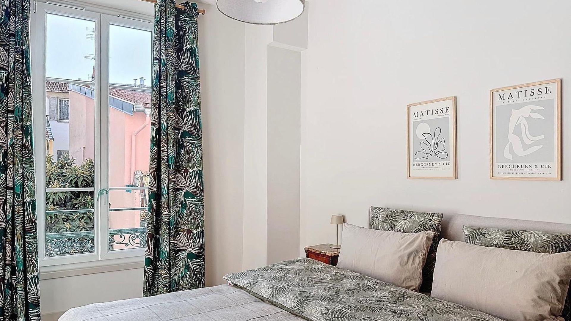 Apartment Charming 2-bedroom Retreat Near Center With Excellent Transport Links
