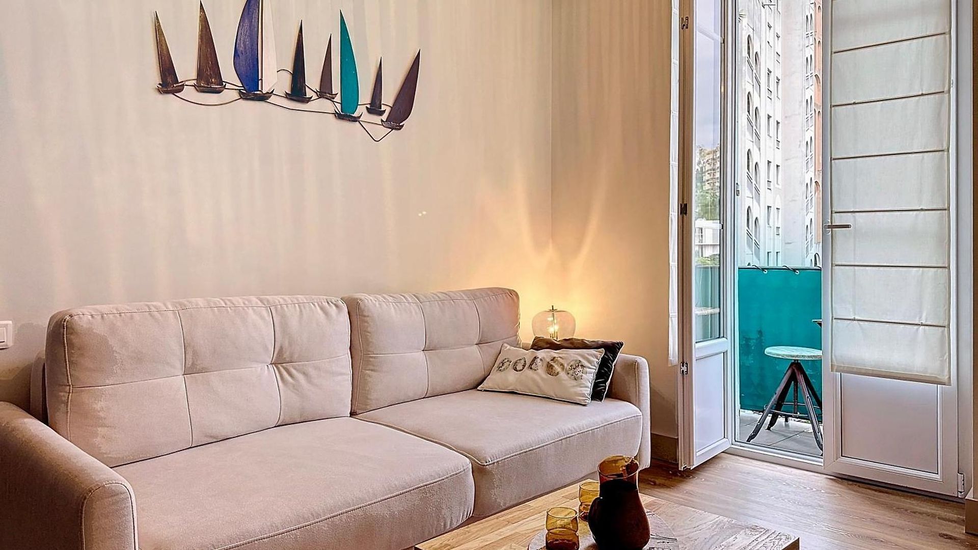 Charming 2-bedroom Retreat Near Center With Excellent Transport Links Nice