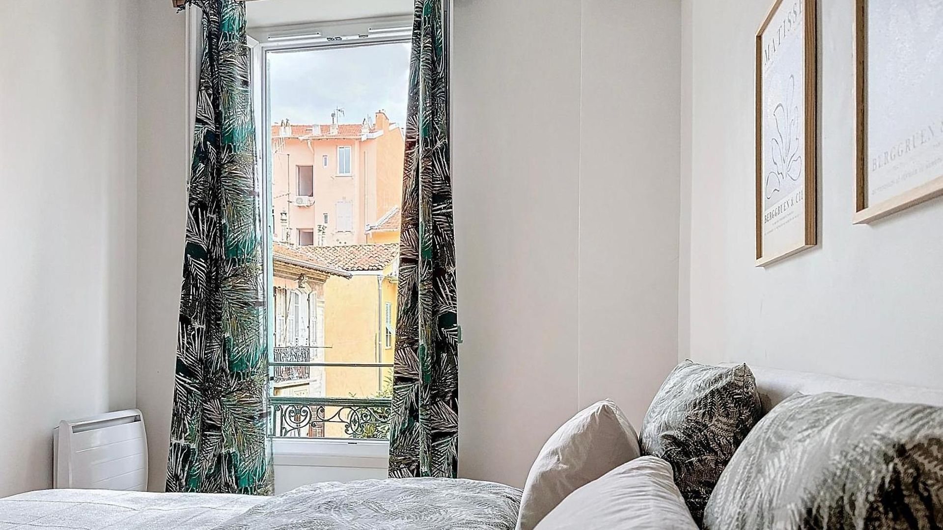 Charming 2-bedroom Retreat Near Center With Excellent Transport Links Apartment