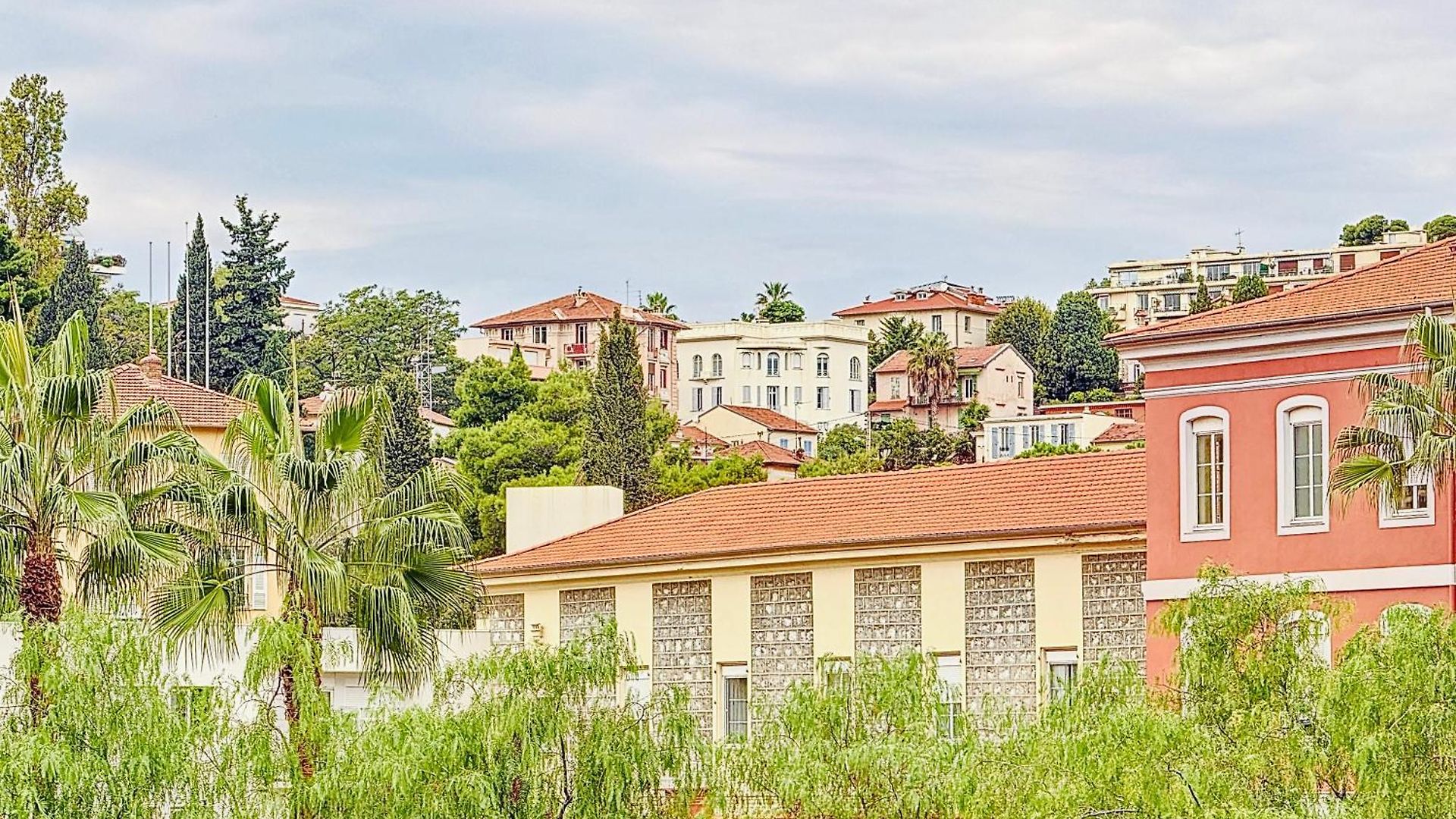 Charming 2-bedroom Retreat Near Center With Excellent Transport Links Apartment *