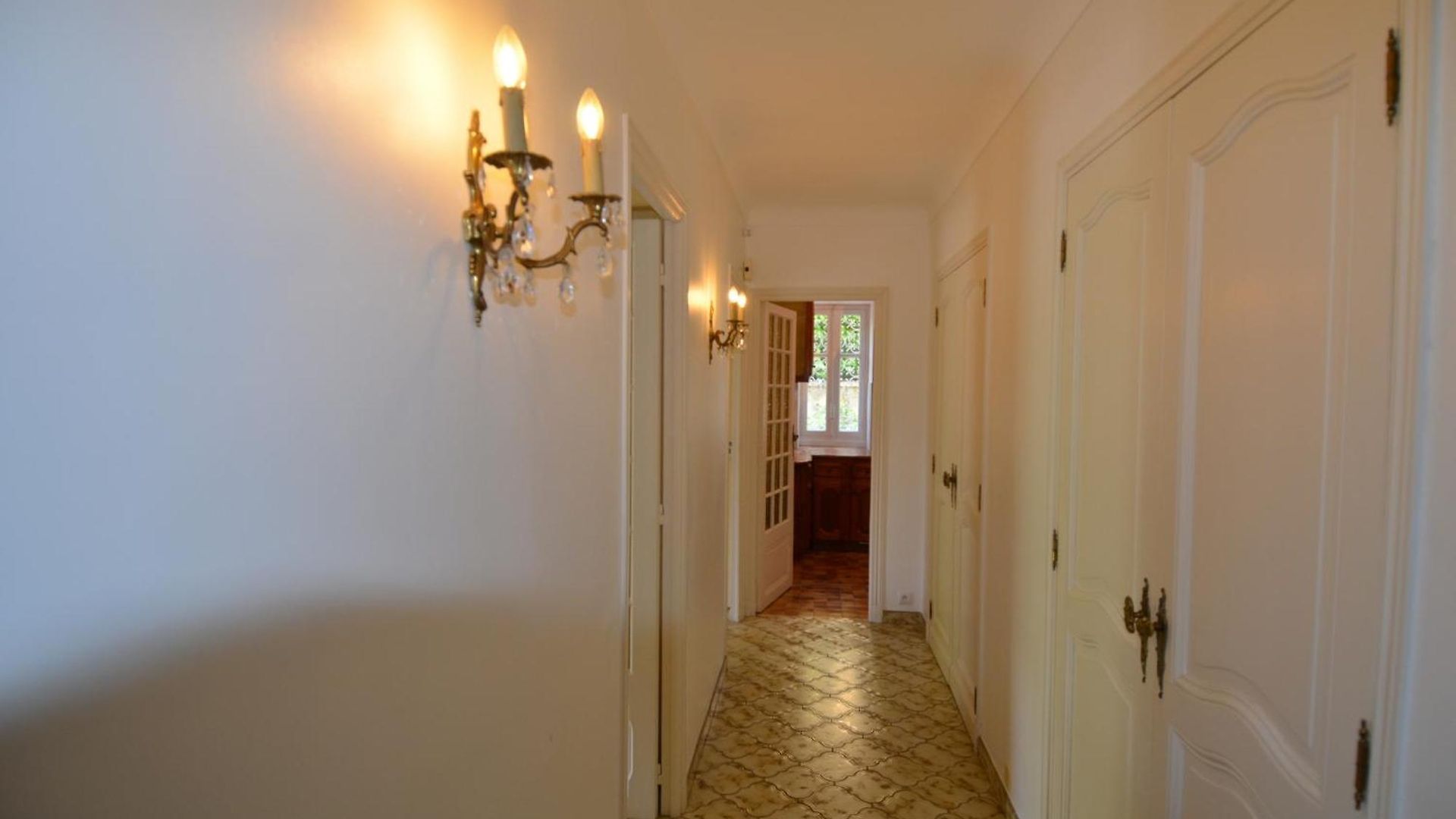 Ancienne Annonce Parc Louisa - D'epoque Avec Jardin Et Parking 4 Personnes