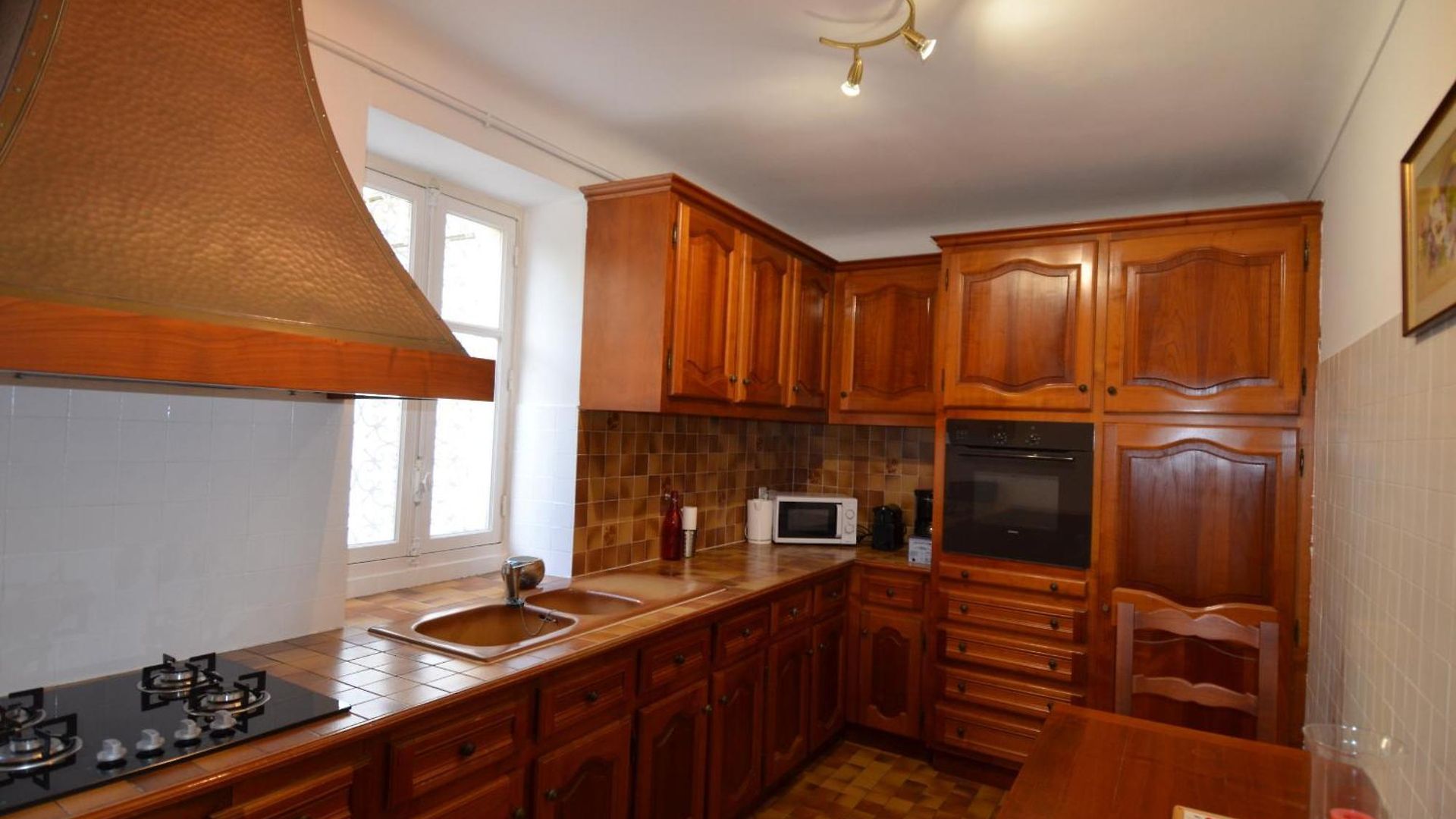 Apartment Ancienne Annonce Parc Louisa - D'epoque Avec Jardin Et Parking 4 Personnes