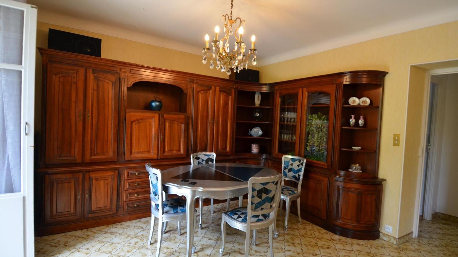Ancienne Annonce Parc Louisa - D'epoque Avec Jardin Et Parking 4 Personnes *