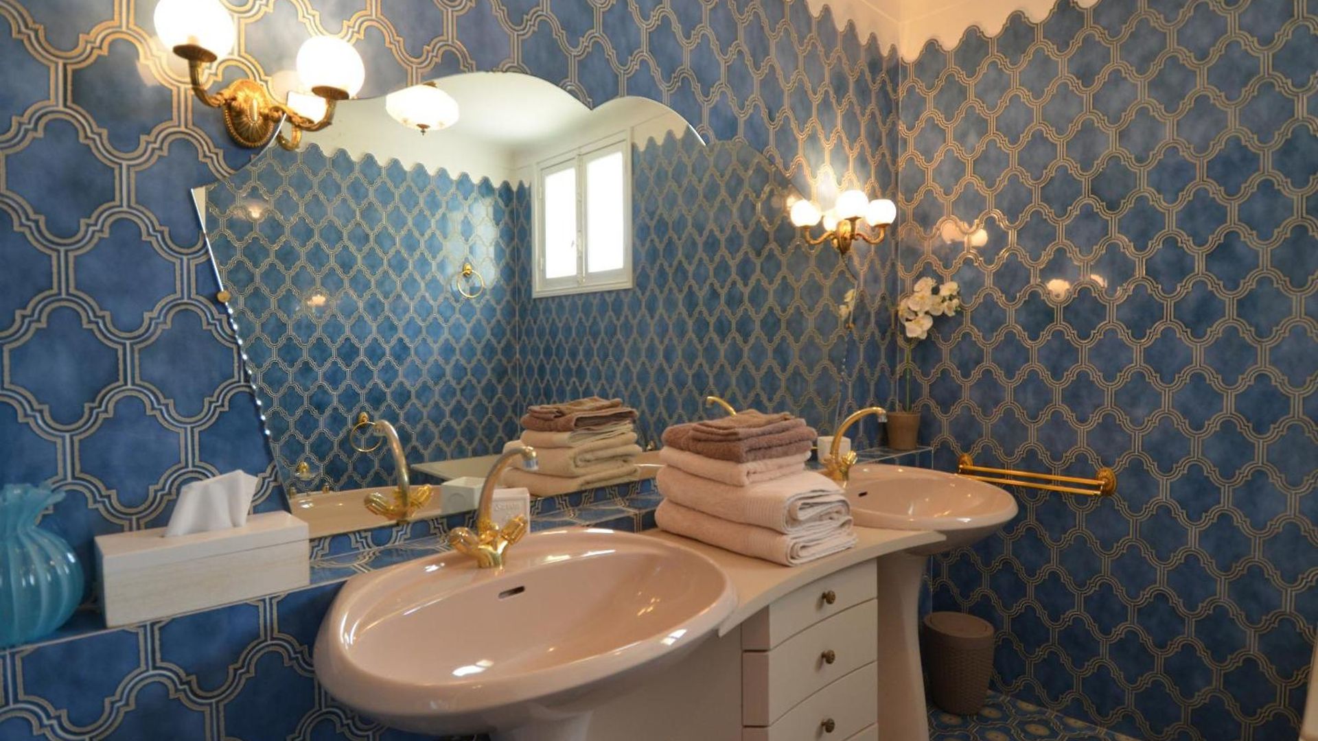 Ancienne Annonce Parc Louisa - D'epoque Avec Jardin Et Parking 4 Personnes * Nice
